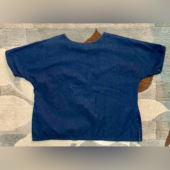 Rare Alfredo’s Wife Short Sleeve Boxy Blue Denim w Lucky Gecko Embellished Top - Picture 4 of 5